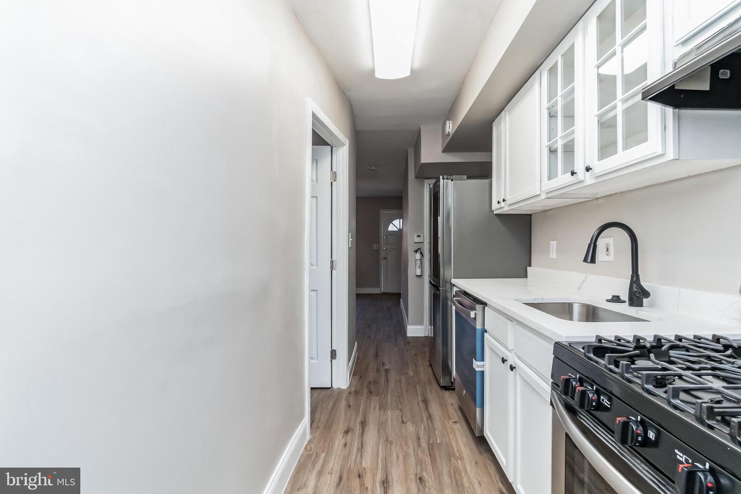 1515 1ST ST SW, WASHINGTON, District Of Columbia 20024, 3 Bedrooms Bedrooms, ,2 BathroomsBathrooms,Residential,For sale,1515 1ST ST SW,DCDC2247672 MLS # DCDC2247672