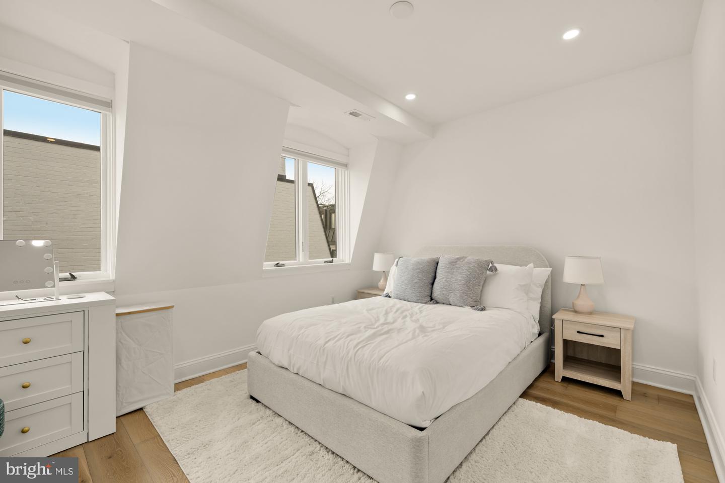 1202 POTOMAC ST NW #T6, WASHINGTON, District Of Columbia 20007, 3 Bedrooms Bedrooms, ,2 BathroomsBathrooms,Residential,For sale,1202 POTOMAC ST NW #T6,DCDC2247690 MLS # DCDC2247690