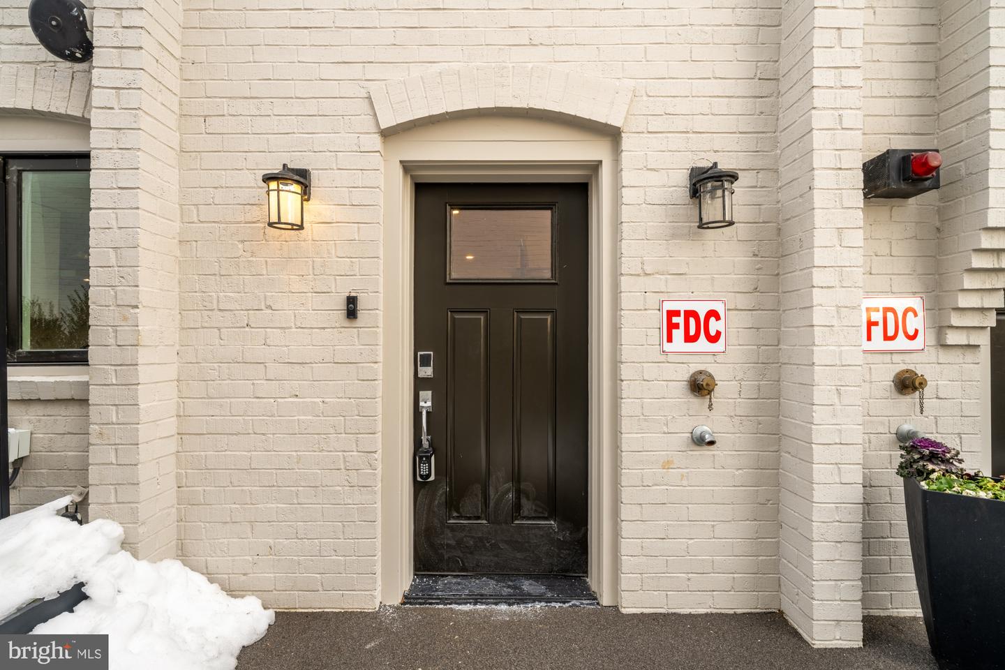 1202 POTOMAC ST NW #T6, WASHINGTON, District Of Columbia 20007, 3 Bedrooms Bedrooms, ,2 BathroomsBathrooms,Residential,For sale,1202 POTOMAC ST NW #T6,DCDC2247690 MLS # DCDC2247690