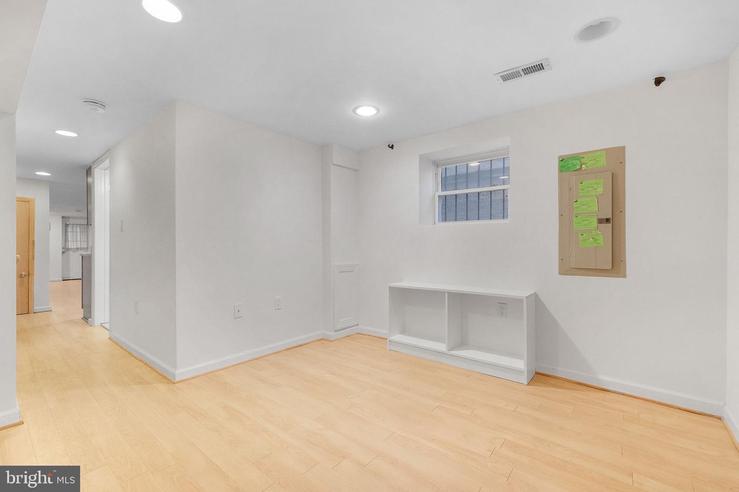 2803 N NORTH CAPITOL ST NE, WASHINGTON, District Of Columbia 20002, 4 Bedrooms Bedrooms, ,3 BathroomsBathrooms,Residential,For sale,2803 N NORTH CAPITOL ST NE,DCDC2247696 MLS # DCDC2247696