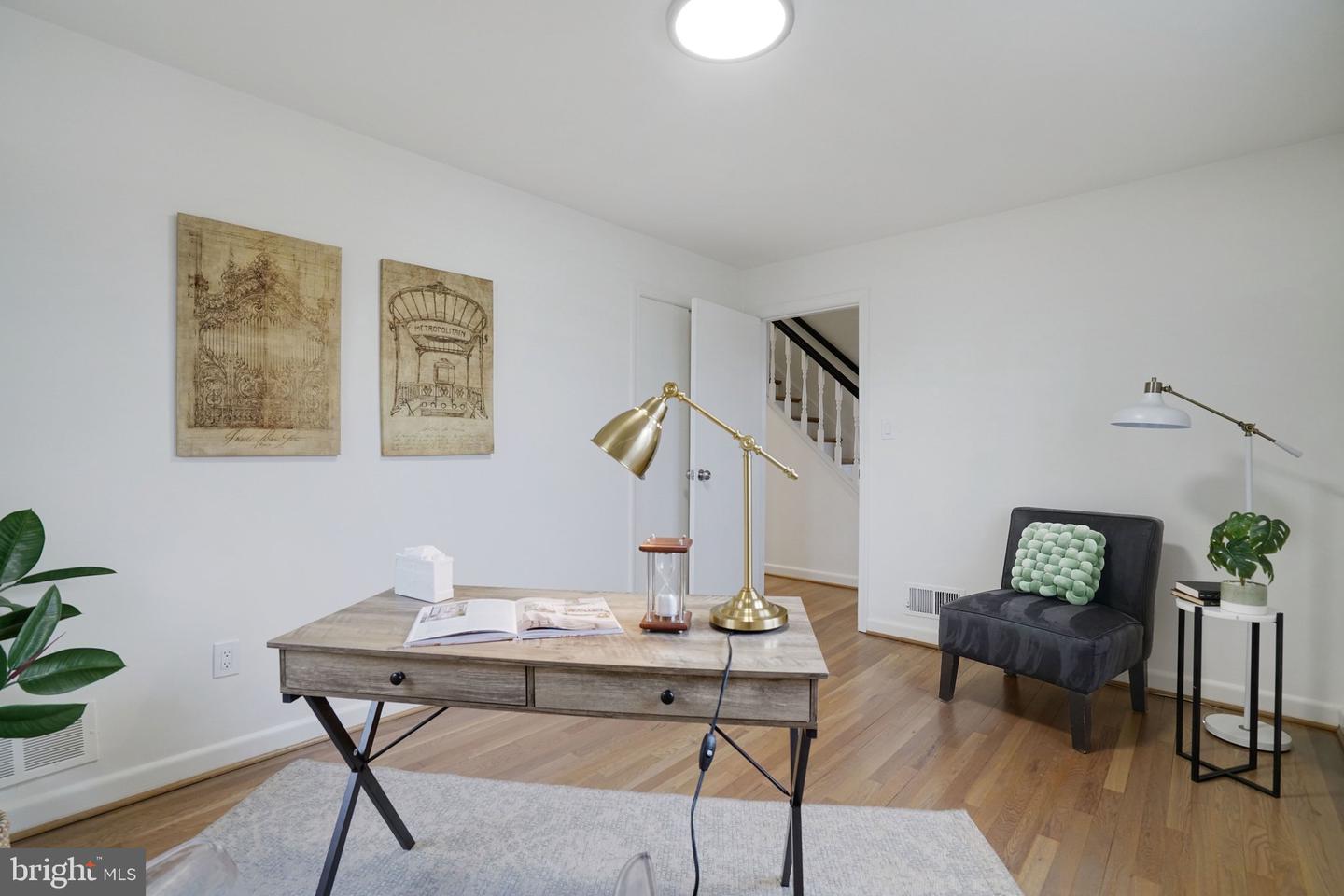 5411 22ND ST N, ARLINGTON, Virginia 22205, 4 Bedrooms Bedrooms, ,3 BathroomsBathrooms,Residential,For sale,5411 22ND ST N,VAAR2069296 MLS # VAAR2069296