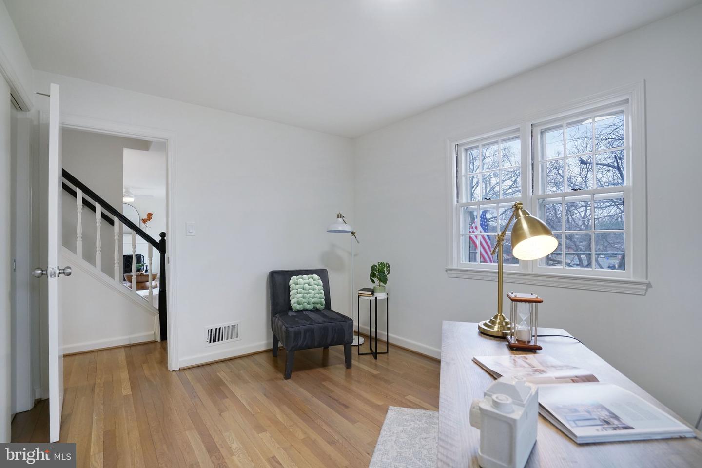 5411 22ND ST N, ARLINGTON, Virginia 22205, 4 Bedrooms Bedrooms, ,3 BathroomsBathrooms,Residential,For sale,5411 22ND ST N,VAAR2069296 MLS # VAAR2069296