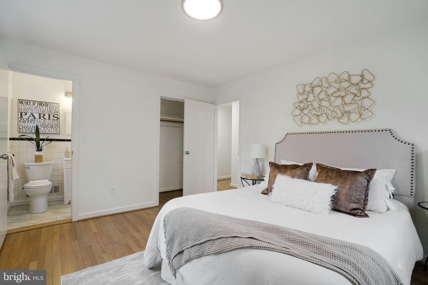 5411 22ND ST N, ARLINGTON, Virginia 22205, 4 Bedrooms Bedrooms, ,3 BathroomsBathrooms,Residential,For sale,5411 22ND ST N,VAAR2069296 MLS # VAAR2069296