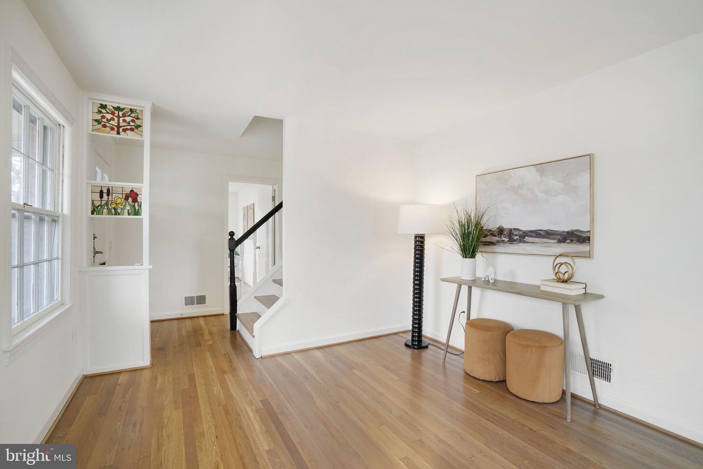 5411 22ND ST N, ARLINGTON, Virginia 22205, 4 Bedrooms Bedrooms, ,3 BathroomsBathrooms,Residential,For sale,5411 22ND ST N,VAAR2069296 MLS # VAAR2069296