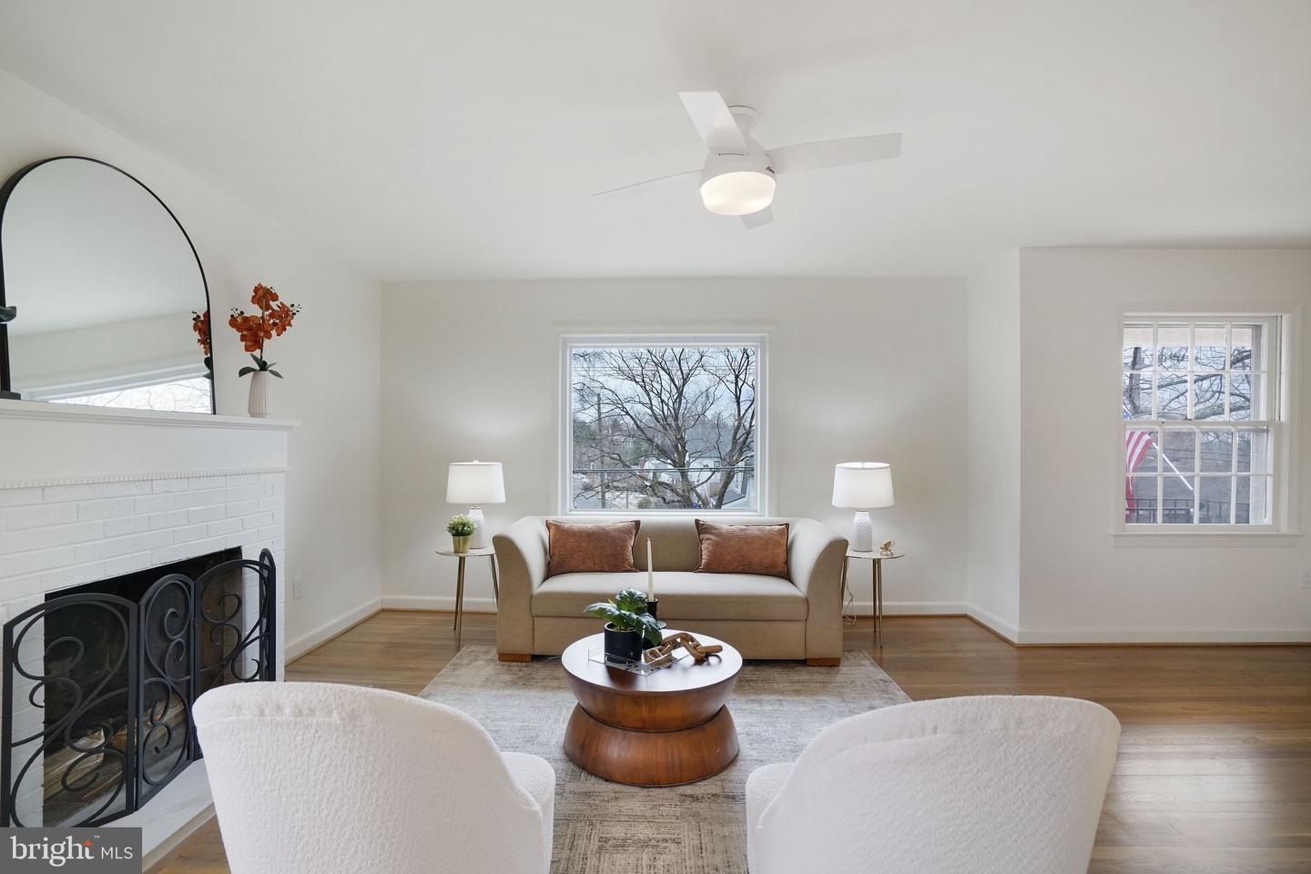 5411 22ND ST N, ARLINGTON, Virginia 22205, 4 Bedrooms Bedrooms, ,3 BathroomsBathrooms,Residential,For sale,5411 22ND ST N,VAAR2069296 MLS # VAAR2069296