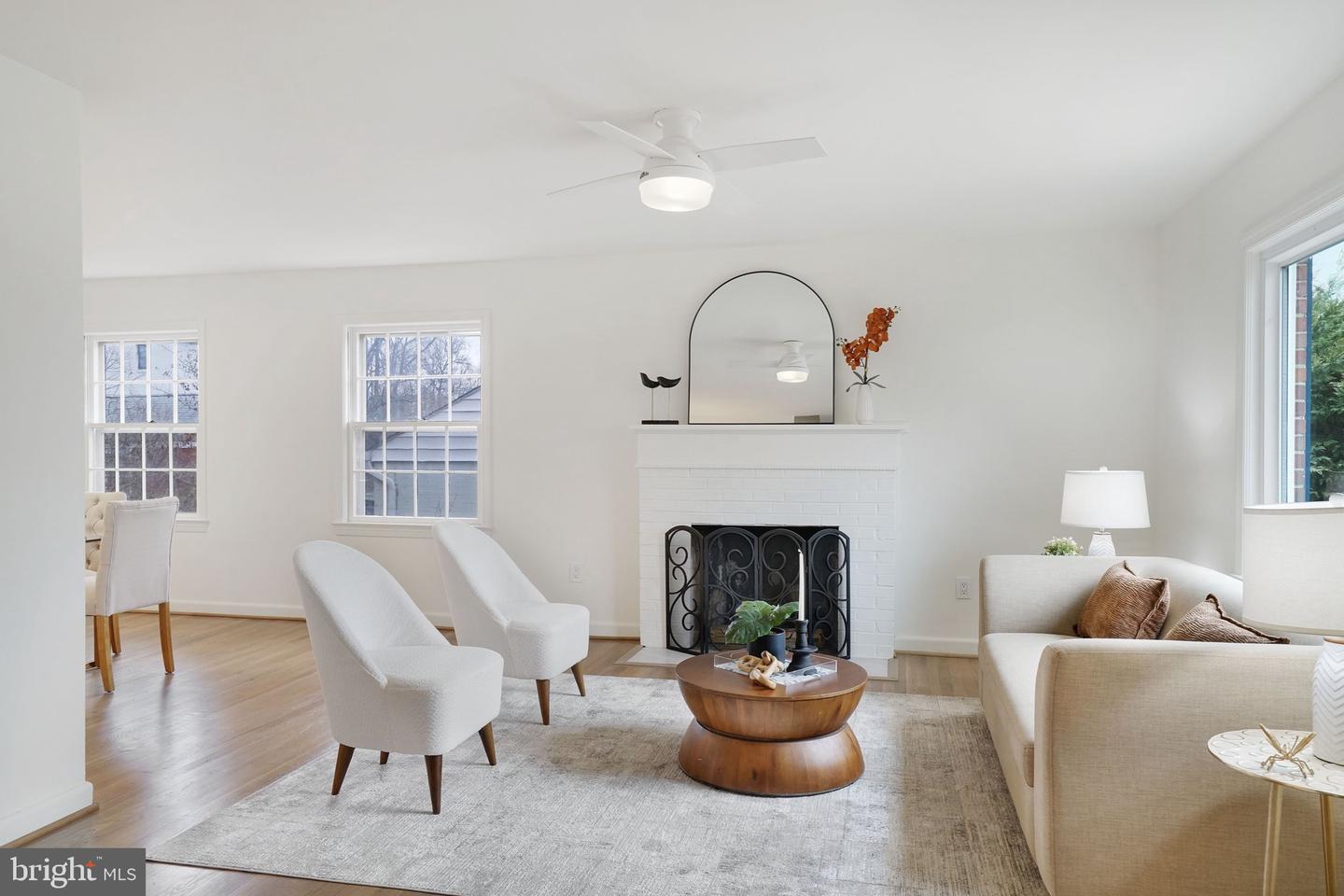 5411 22ND ST N, ARLINGTON, Virginia 22205, 4 Bedrooms Bedrooms, ,3 BathroomsBathrooms,Residential,For sale,5411 22ND ST N,VAAR2069296 MLS # VAAR2069296