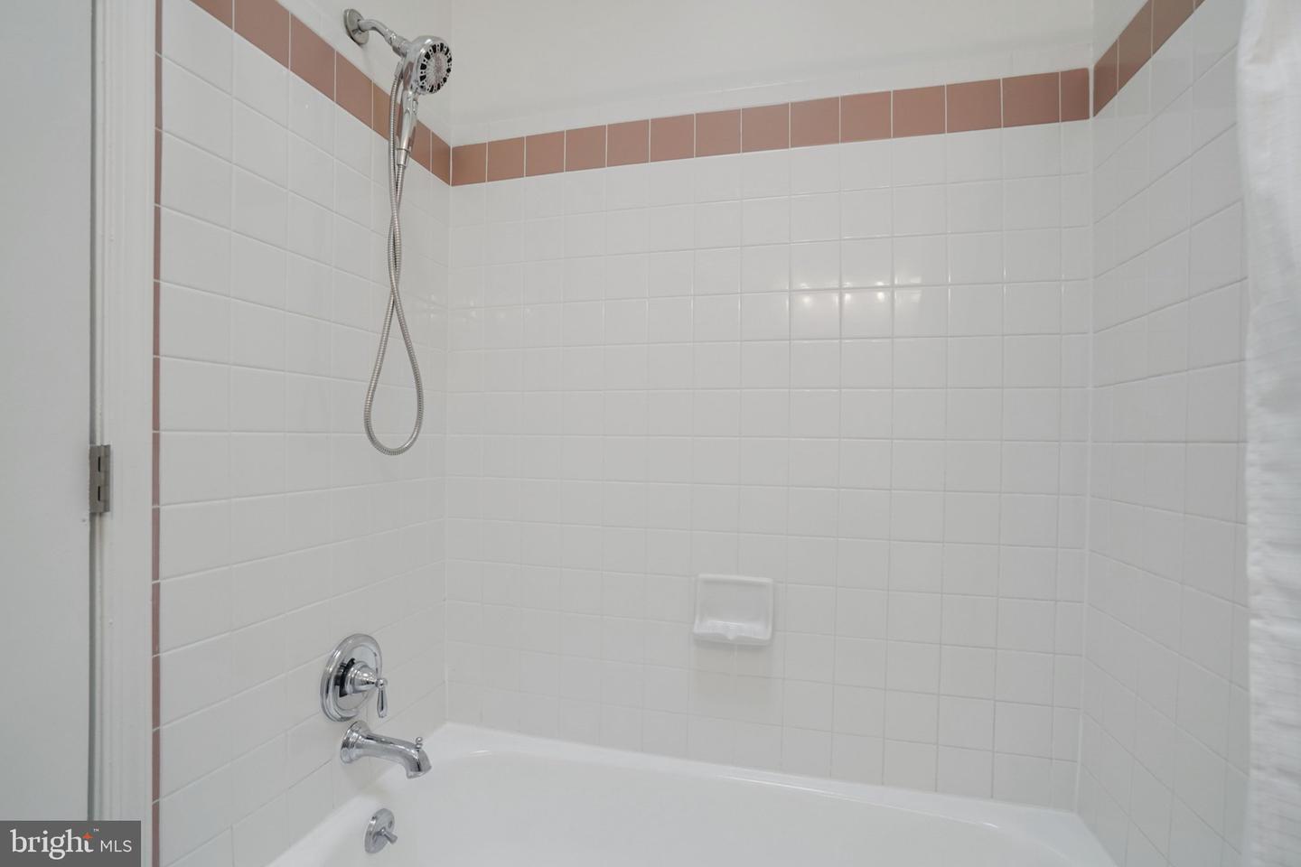 5411 22ND ST N, ARLINGTON, Virginia 22205, 4 Bedrooms Bedrooms, ,3 BathroomsBathrooms,Residential,For sale,5411 22ND ST N,VAAR2069296 MLS # VAAR2069296