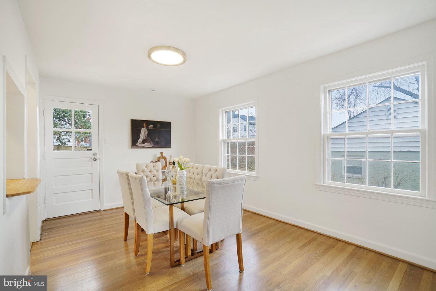 5411 22ND ST N, ARLINGTON, Virginia 22205, 4 Bedrooms Bedrooms, ,3 BathroomsBathrooms,Residential,For sale,5411 22ND ST N,VAAR2069296 MLS # VAAR2069296