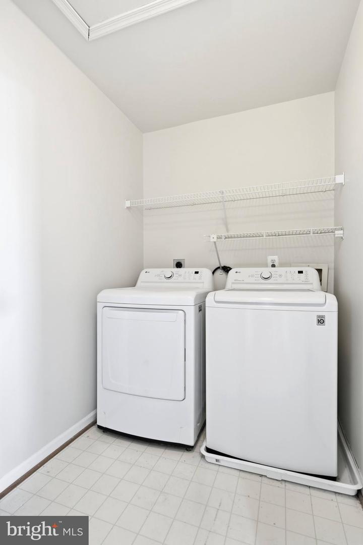 4077 BRITWELL PL, FAIRFAX, Virginia 22033, 3 Bedrooms Bedrooms, ,2 BathroomsBathrooms,Residential,For sale,4077 BRITWELL PL,VAFX2292740 MLS # VAFX2292740