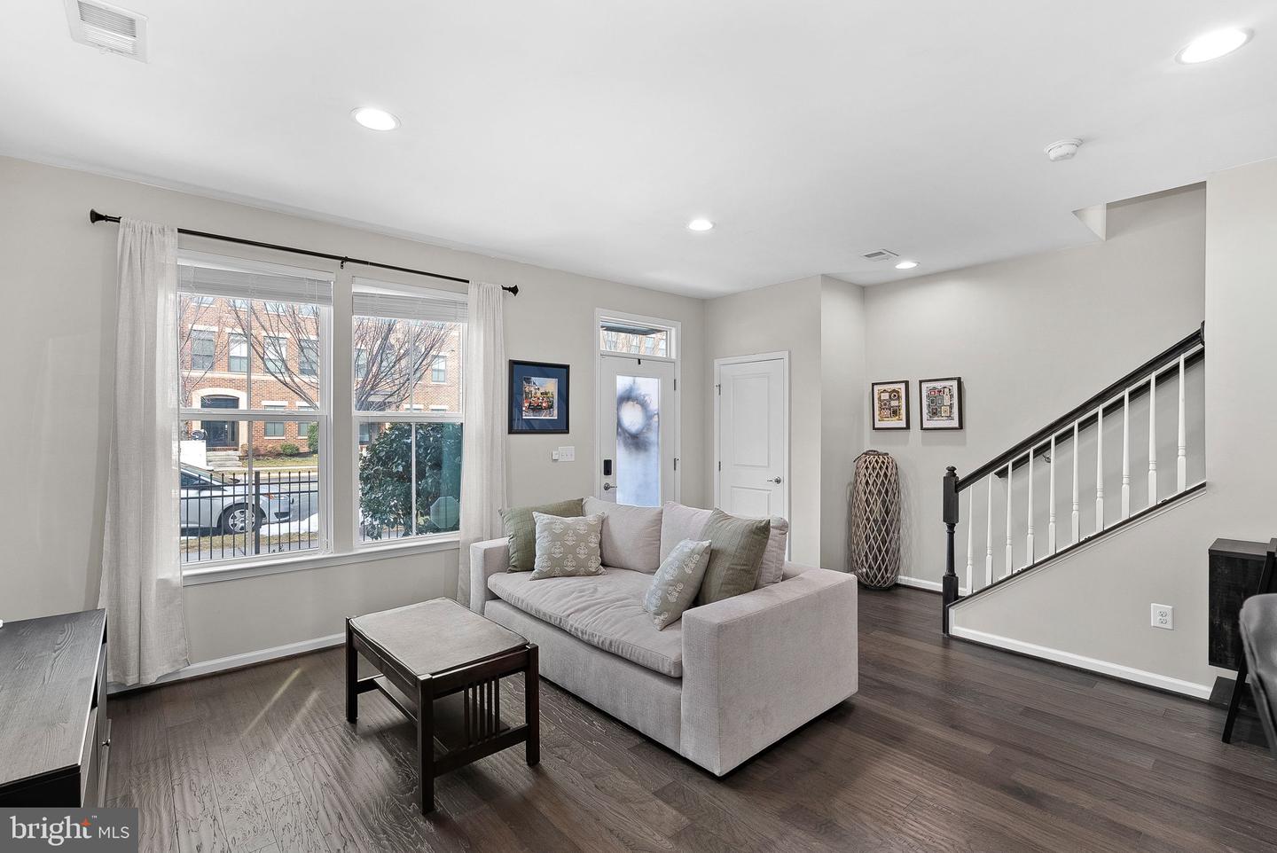 43401 CHARITABLE ST, ASHBURN, Virginia 20148, 3 Bedrooms Bedrooms, ,2 BathroomsBathrooms,Residential,For sale,43401 CHARITABLE ST,VALO2116514 MLS # VALO2116514