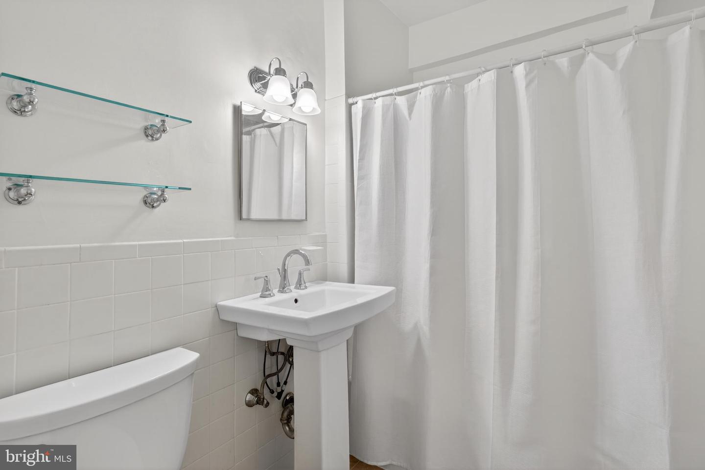 4000 CATHEDRAL AVE NW #406B, WASHINGTON, District Of Columbia 20016, 2 Bedrooms Bedrooms, ,1 BathroomBathrooms,Residential,For sale,4000 CATHEDRAL AVE NW #406B,DCDC2247418 MLS # DCDC2247418 4000 CATHEDRAL AVE NW #406B, WASHINGTON, District Of Columbia 20016, 2 Bedrooms Bedrooms, ,1 BathroomBathrooms,Residential,For sale,4000 CATHEDRAL AVE NW #406B,DCDC2247418 MLS # DCDC2247418