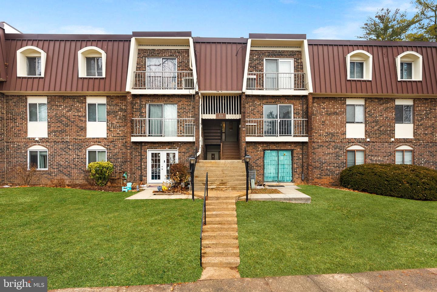 221 N EMORY DR #8, STERLING, Virginia 20164, 3 Bedrooms Bedrooms, ,2 BathroomsBathrooms,Residential,For sale,221 N EMORY DR #8,VALO2116558 MLS # VALO2116558 221 N EMORY DR #8, STERLING, Virginia 20164, 3 Bedrooms Bedrooms, ,2 BathroomsBathrooms,Residential,For sale,221 N EMORY DR #8,VALO2116558 MLS # VALO2116558