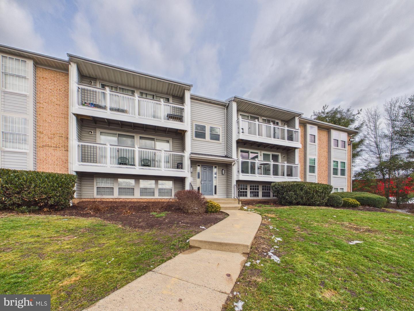 3351 YOST LN #102, DUMFRIES, Virginia 22026, 2 Bedrooms Bedrooms, ,1 BathroomBathrooms,Residential,For sale,3351 YOST LN #102,VAPW2113106 MLS # VAPW2113106