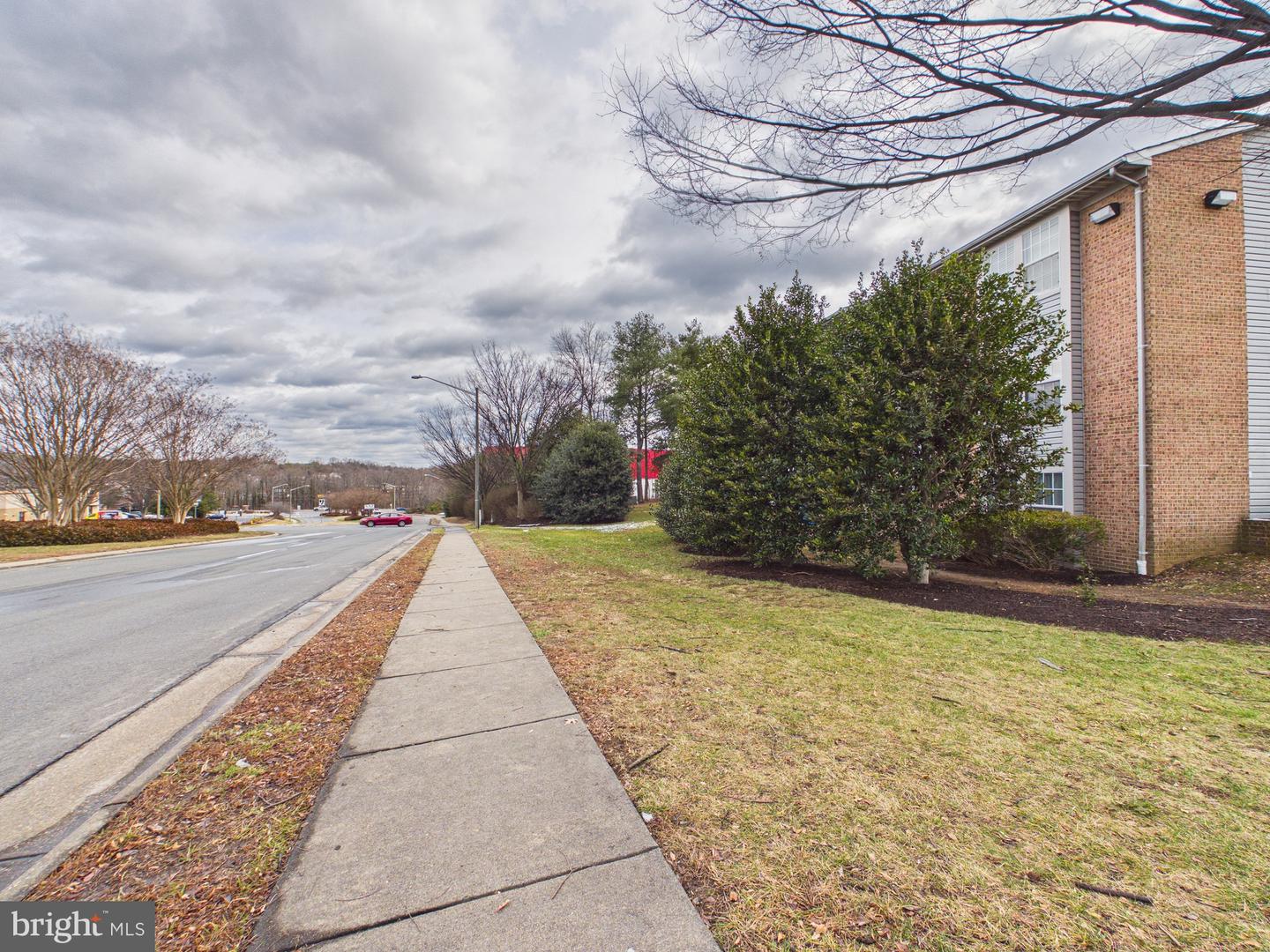 3351 YOST LN #102, DUMFRIES, Virginia 22026, 2 Bedrooms Bedrooms, ,1 BathroomBathrooms,Residential,For sale,3351 YOST LN #102,VAPW2113106 MLS # VAPW2113106