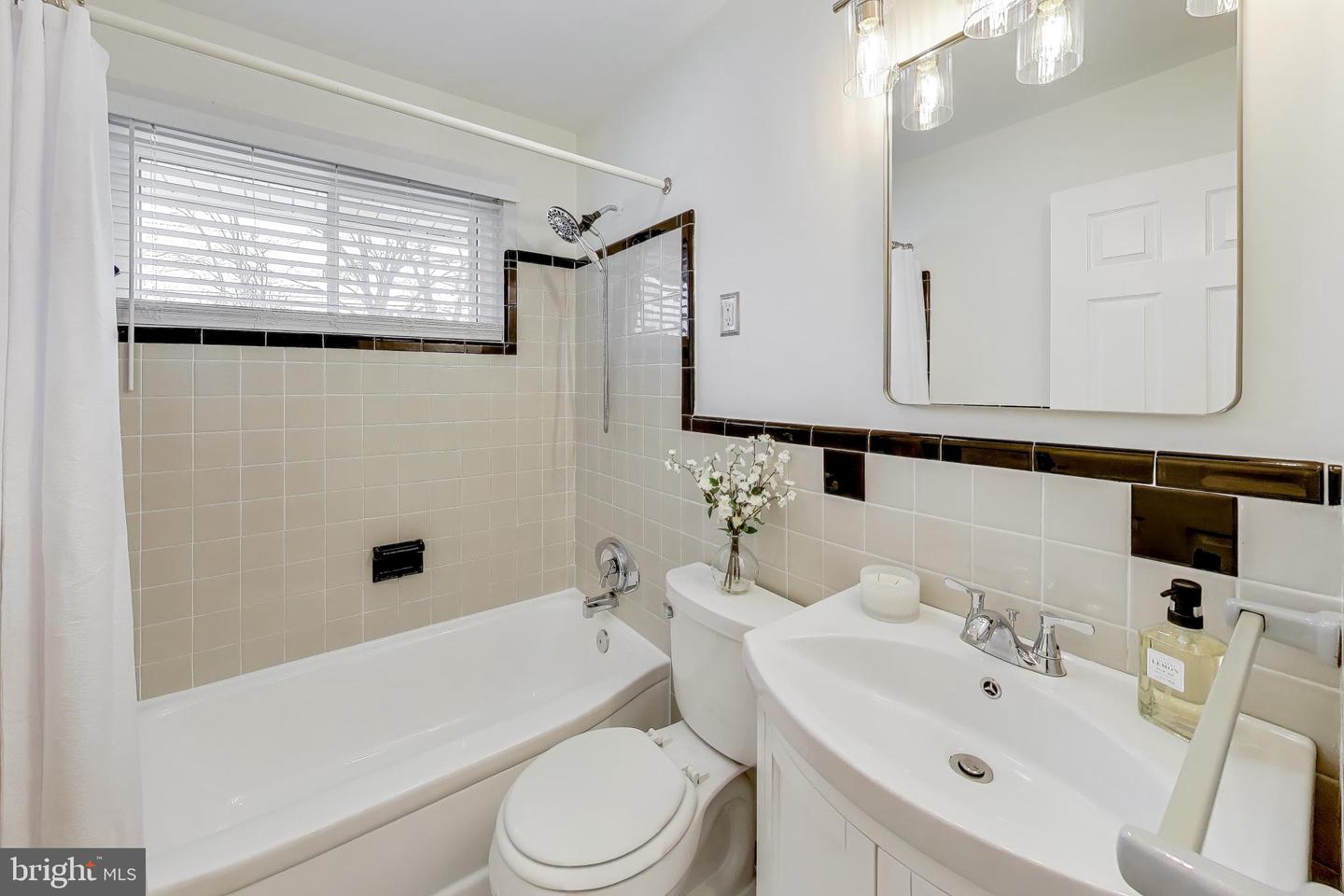 7402 INZER ST, SPRINGFIELD, Virginia 22151, 3 Bedrooms Bedrooms, ,1 BathroomBathrooms,Residential,For sale,7402 INZER ST,VAFX2292486 MLS # VAFX2292486