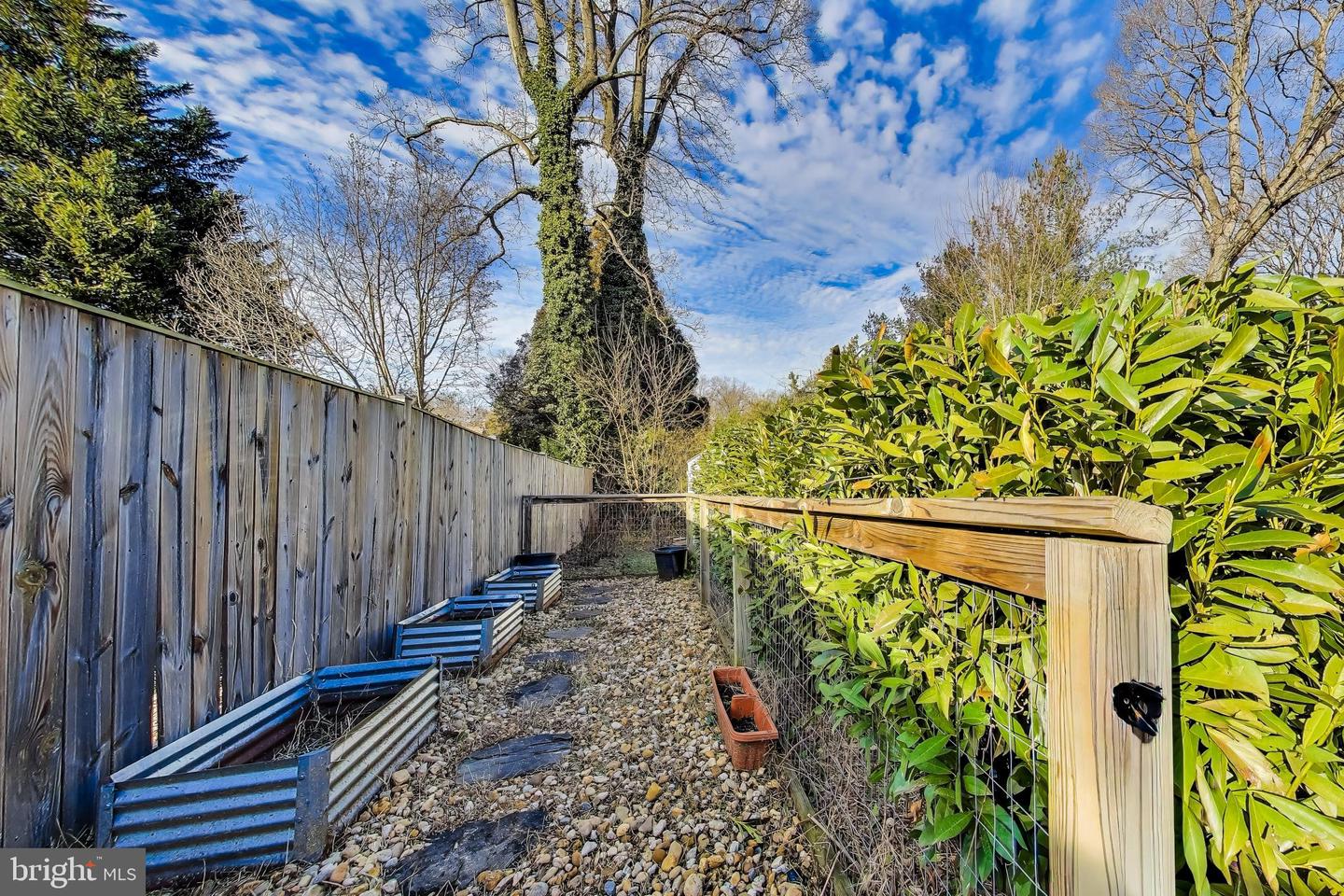 7402 INZER ST, SPRINGFIELD, Virginia 22151, 3 Bedrooms Bedrooms, ,1 BathroomBathrooms,Residential,For sale,7402 INZER ST,VAFX2292486 MLS # VAFX2292486