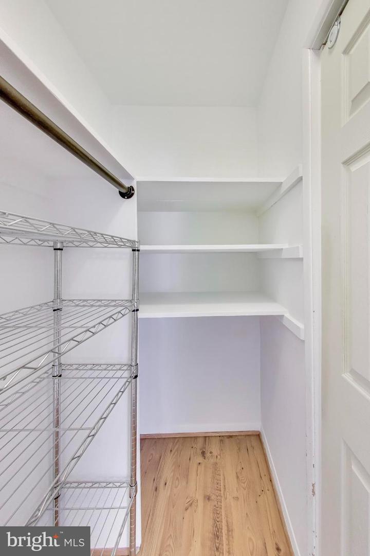 7402 INZER ST, SPRINGFIELD, Virginia 22151, 3 Bedrooms Bedrooms, ,1 BathroomBathrooms,Residential,For sale,7402 INZER ST,VAFX2292486 MLS # VAFX2292486