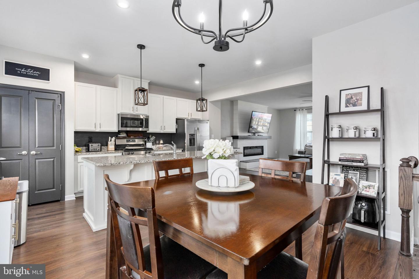 9712 CEDARMASS CIR, FREDERICKSBURG, Virginia 22408, 3 Bedrooms Bedrooms, ,2 BathroomsBathrooms,Residential,For sale,9712 CEDARMASS CIR,VASP2039514 MLS # VASP2039514