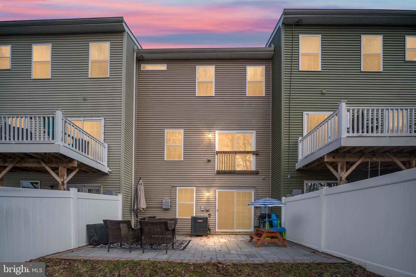 9712 CEDARMASS CIR, FREDERICKSBURG, Virginia 22408, 3 Bedrooms Bedrooms, ,2 BathroomsBathrooms,Residential,For sale,9712 CEDARMASS CIR,VASP2039514 MLS # VASP2039514