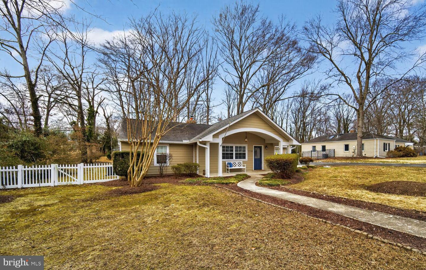 7716 FRANCES DR, ALEXANDRIA, Virginia 22306, 3 Bedrooms Bedrooms, ,2 BathroomsBathrooms,Residential,For sale,7716 FRANCES DR,VAFX2292508 MLS # VAFX2292508