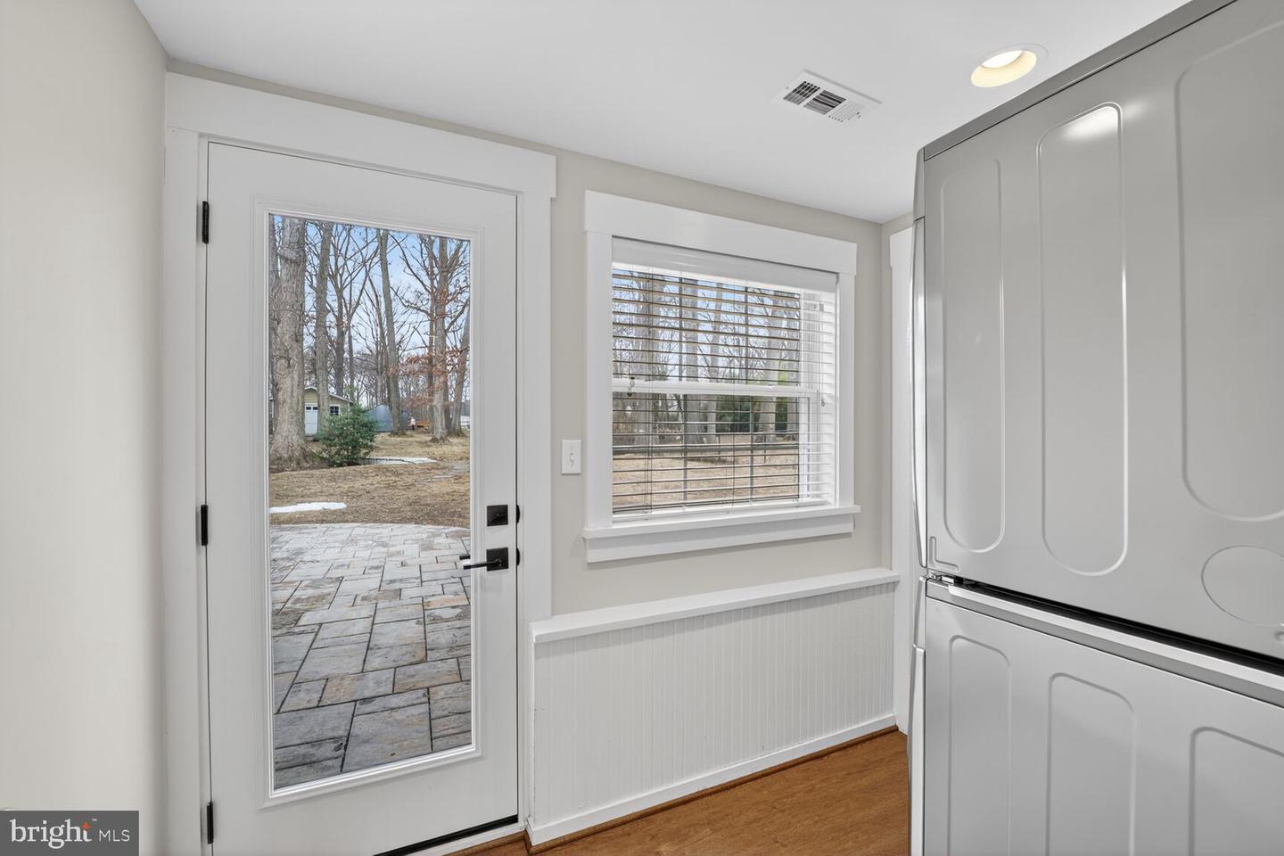 7716 FRANCES DR, ALEXANDRIA, Virginia 22306, 3 Bedrooms Bedrooms, ,2 BathroomsBathrooms,Residential,For sale,7716 FRANCES DR,VAFX2292508 MLS # VAFX2292508