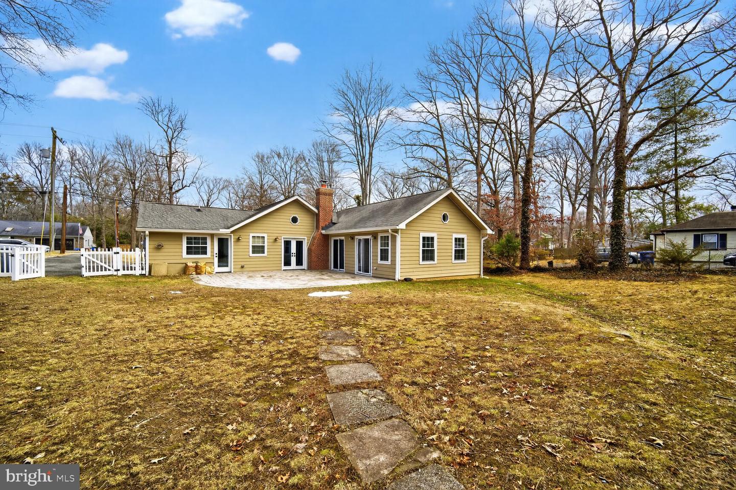 7716 FRANCES DR, ALEXANDRIA, Virginia 22306, 3 Bedrooms Bedrooms, ,2 BathroomsBathrooms,Residential,For sale,7716 FRANCES DR,VAFX2292508 MLS # VAFX2292508