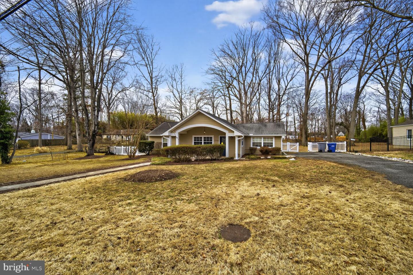 7716 FRANCES DR, ALEXANDRIA, Virginia 22306, 3 Bedrooms Bedrooms, ,2 BathroomsBathrooms,Residential,For sale,7716 FRANCES DR,VAFX2292508 MLS # VAFX2292508