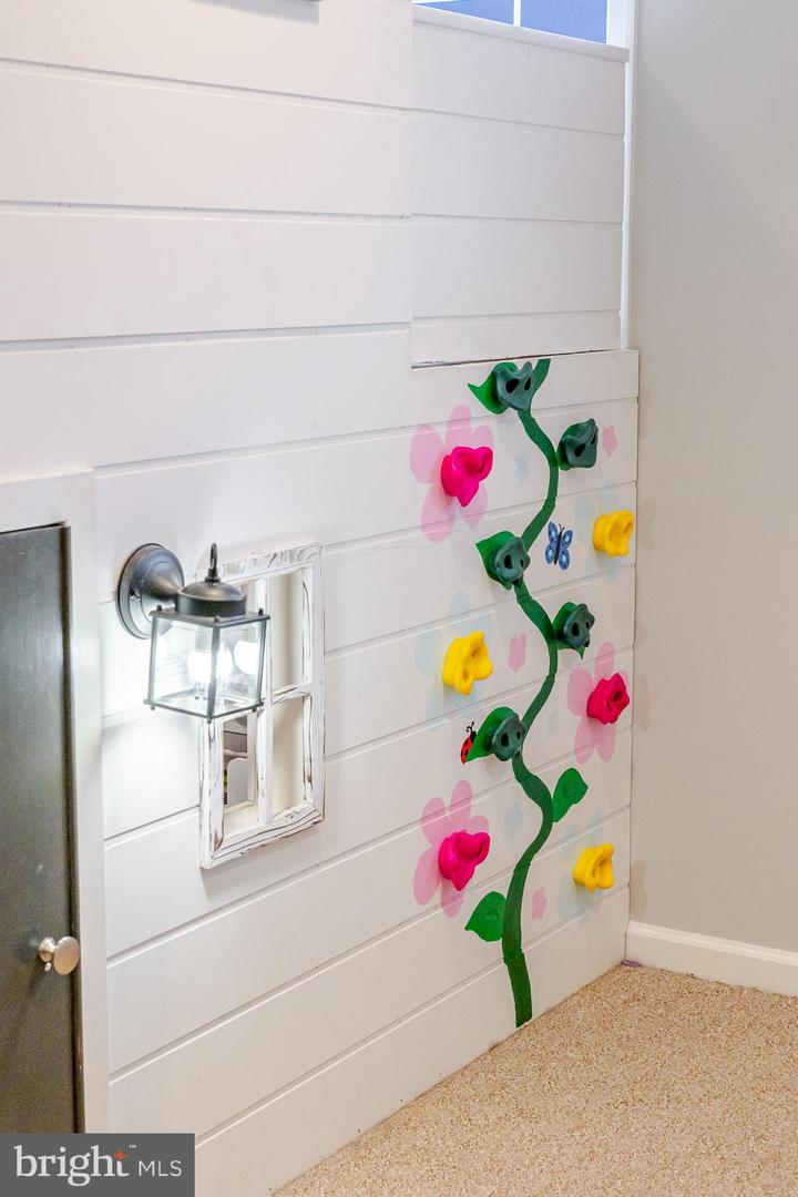 9 WHEELWRIGHT LN, STAFFORD, Virginia 22554, 4 Bedrooms Bedrooms, ,3 BathroomsBathrooms,Residential,For sale,9 WHEELWRIGHT LN,VAST2046414 MLS # VAST2046414