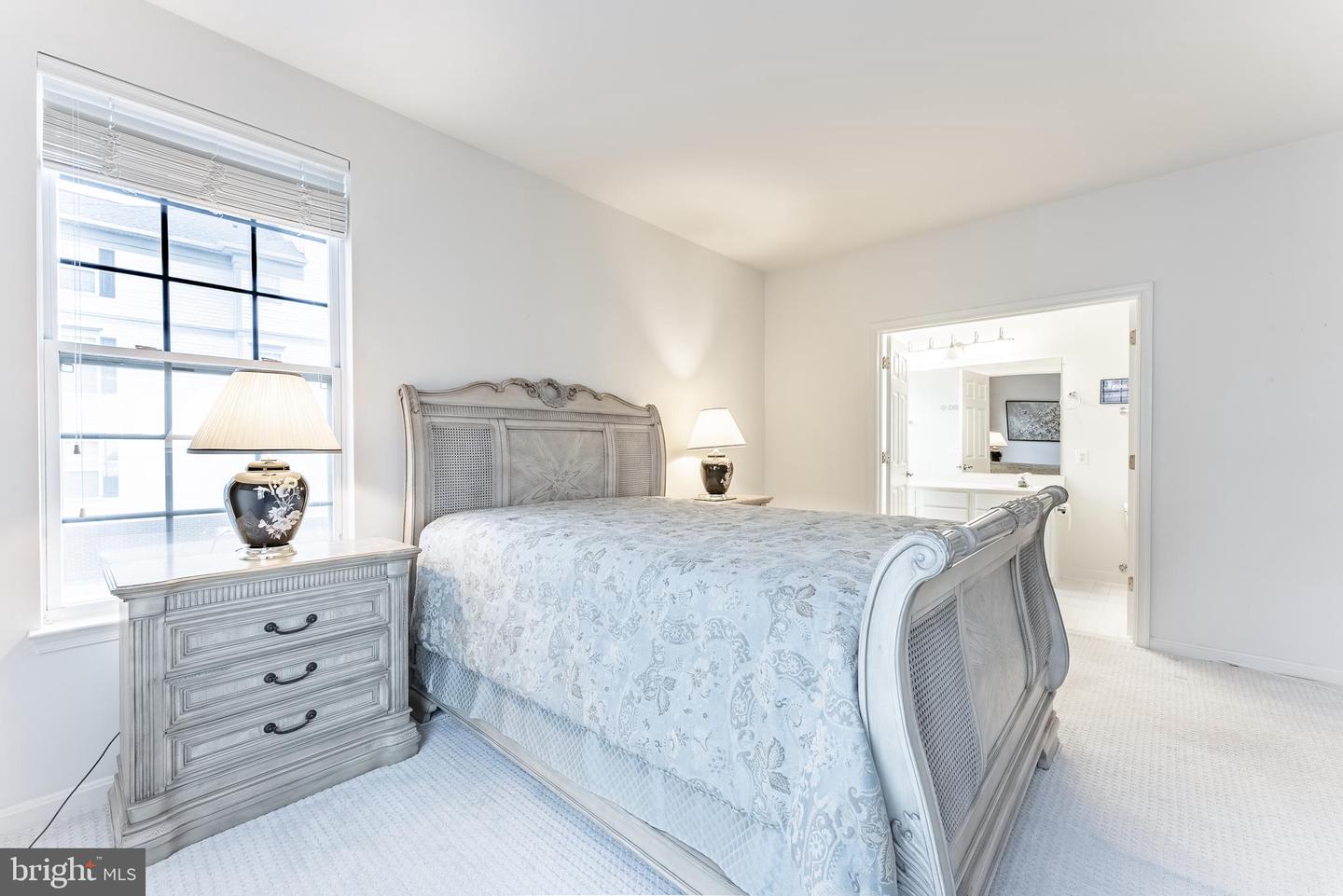 11575 CAVALIER LANDING CT #301, FAIRFAX, Virginia 22030, 2 Bedrooms Bedrooms, ,2 BathroomsBathrooms,Residential,For sale,11575 CAVALIER LANDING CT #301,VAFX2292522 MLS # VAFX2292522