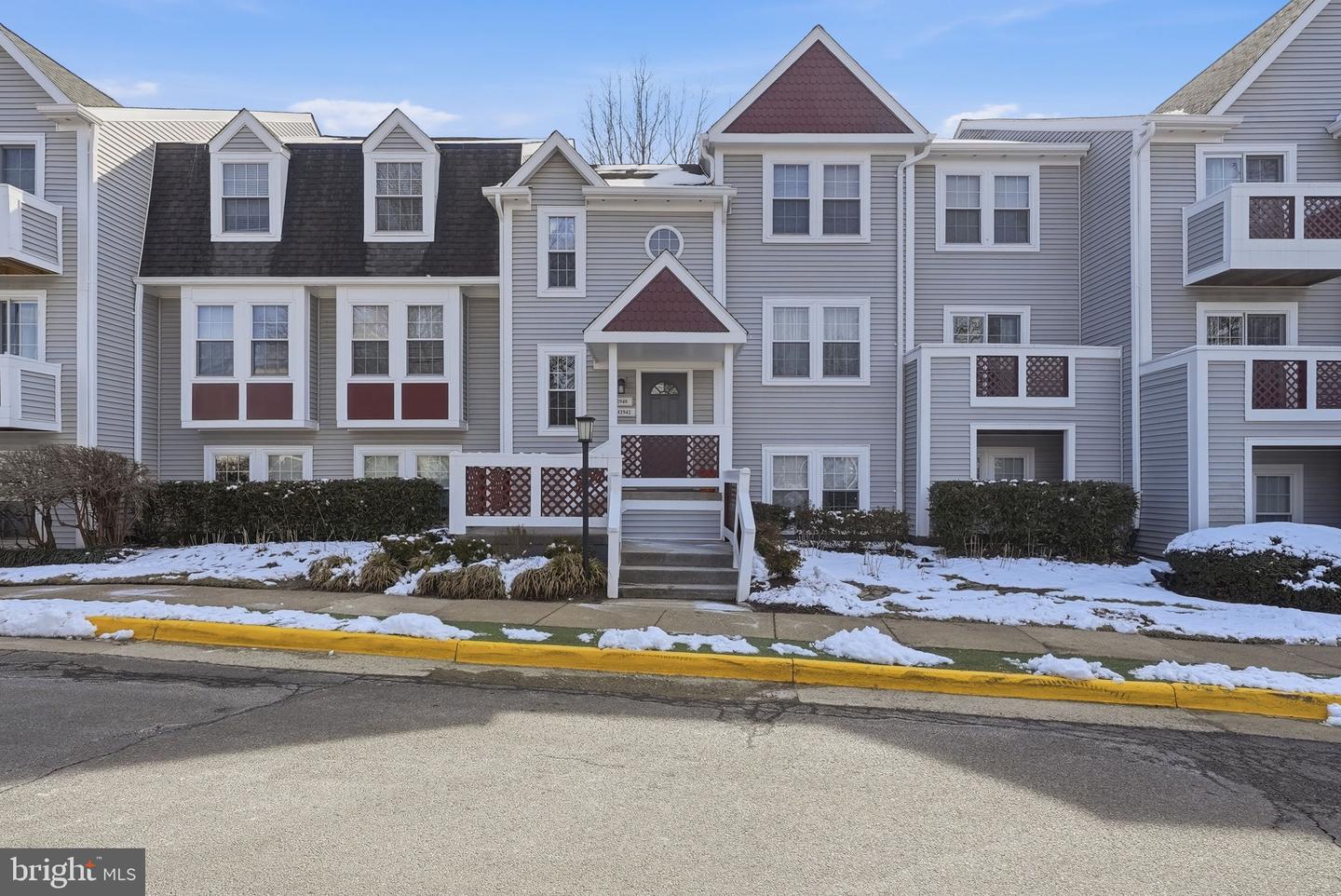 12940-C GRAYS POINTE RD #12940-C, FAIRFAX, Virginia 22033, 2 Bedrooms Bedrooms, ,2 BathroomsBathrooms,Residential,For sale,12940-C GRAYS POINTE RD #12940-C,VAFX2292742 MLS # VAFX2292742