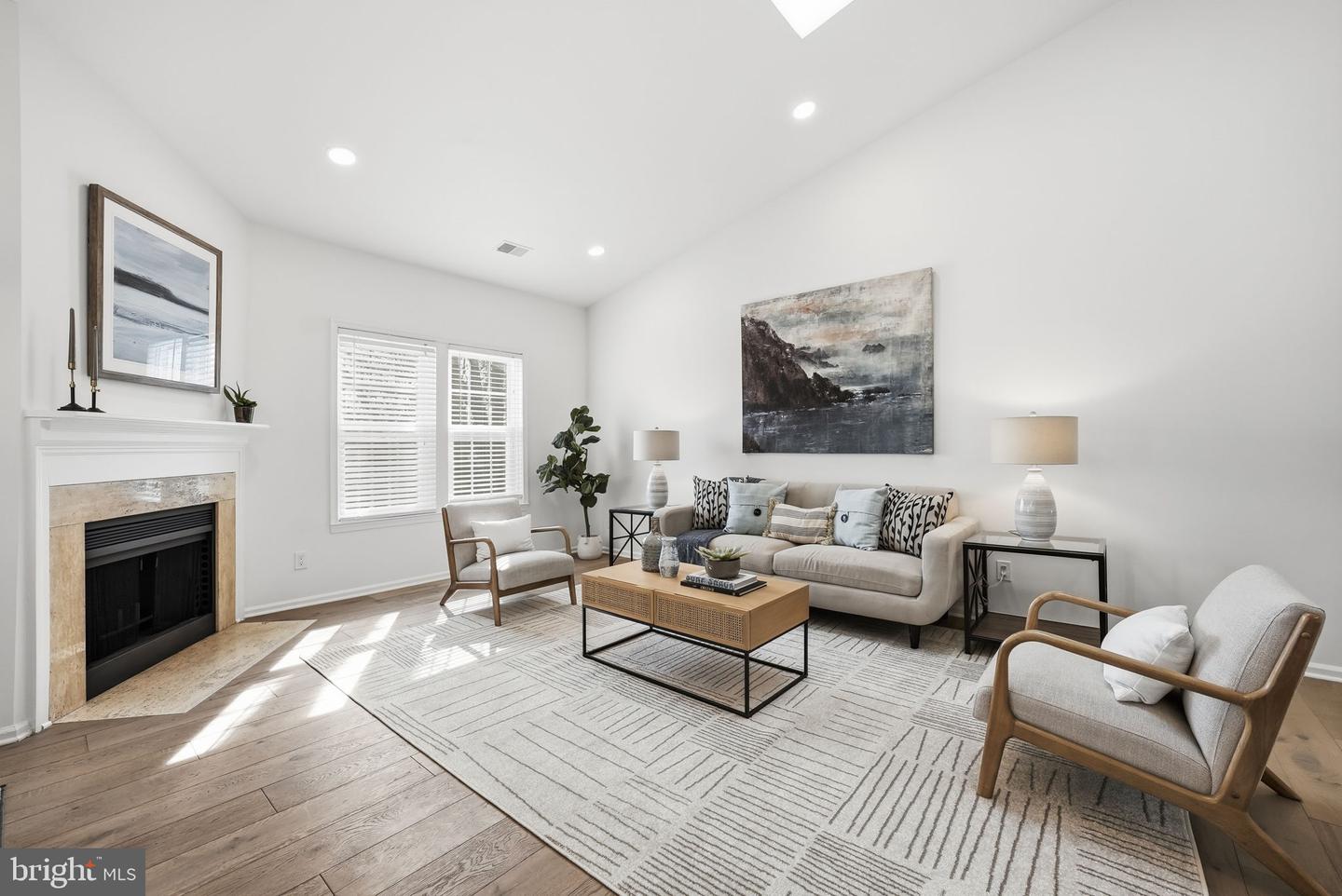 12940-C GRAYS POINTE RD #12940-C, FAIRFAX, Virginia 22033, 2 Bedrooms Bedrooms, ,2 BathroomsBathrooms,Residential,For sale,12940-C GRAYS POINTE RD #12940-C,VAFX2292742 MLS # VAFX2292742