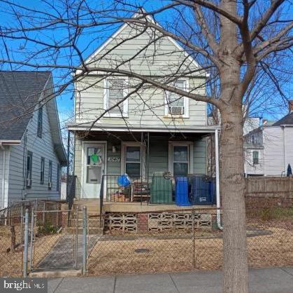 1040 EVARTS ST NE, WASHINGTON, District Of Columbia 20018, 2 Bedrooms Bedrooms, ,2 BathroomsBathrooms,Residential,For sale,1040 EVARTS ST NE,DCDC2247796 MLS # DCDC2247796