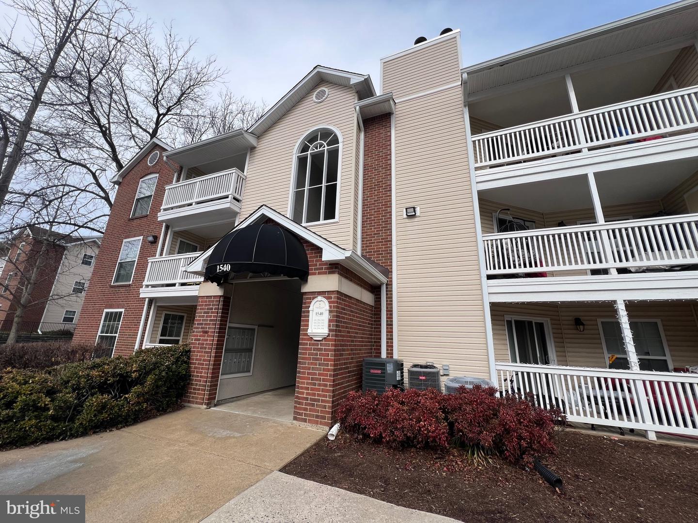 1540 LINCOLN WAY #101B, MCLEAN, Virginia 22102, 1 Bedroom Bedrooms, ,1 BathroomBathrooms,Residential,For sale,1540 LINCOLN WAY #101B,VAFX2292800 MLS # VAFX2292800