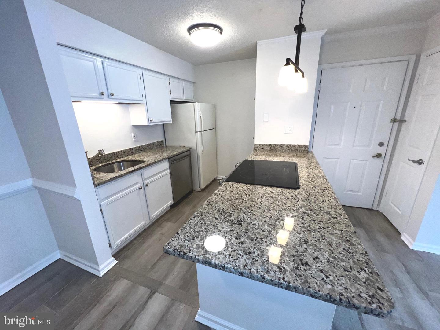 1540 LINCOLN WAY #101B, MCLEAN, Virginia 22102, 1 Bedroom Bedrooms, ,1 BathroomBathrooms,Residential,For sale,1540 LINCOLN WAY #101B,VAFX2292800 MLS # VAFX2292800