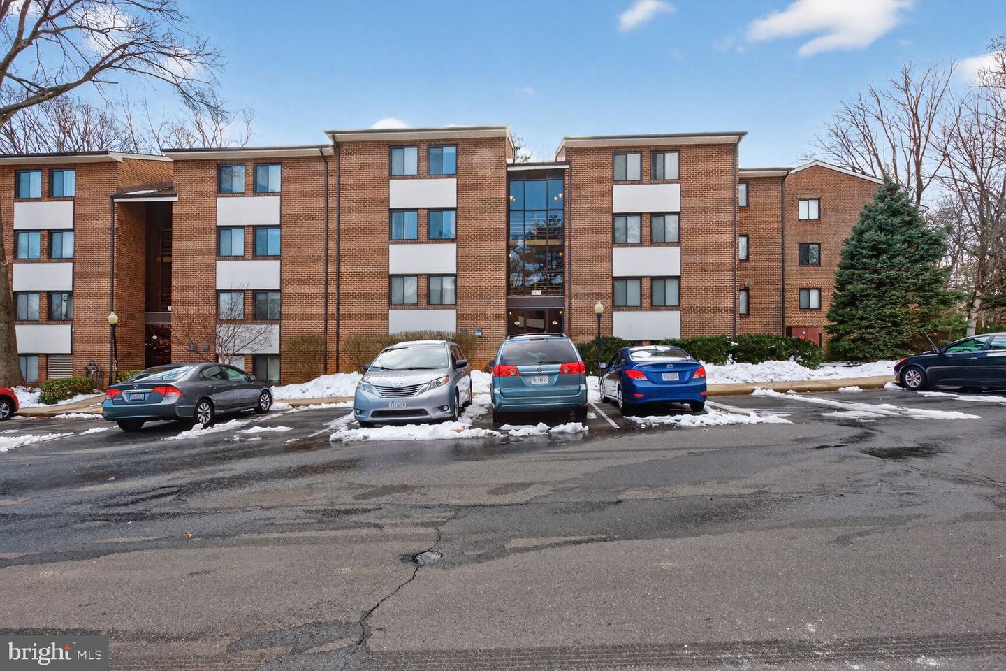 1407 NORTHGATE SQ #7/2C, RESTON, Virginia 20190, 3 Bedrooms Bedrooms, ,2 BathroomsBathrooms,Residential,For sale,1407 NORTHGATE SQ #7/2C,VAFX2292836 MLS # VAFX2292836