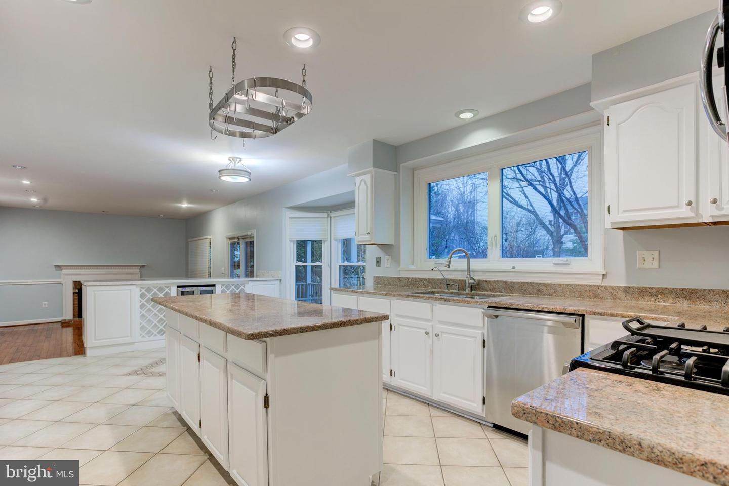 7504 MULLINGAR CT, SPRINGFIELD, Virginia 22153, 4 Bedrooms Bedrooms, ,3 BathroomsBathrooms,Residential,For sale,7504 MULLINGAR CT,VAFX2292850 MLS # VAFX2292850