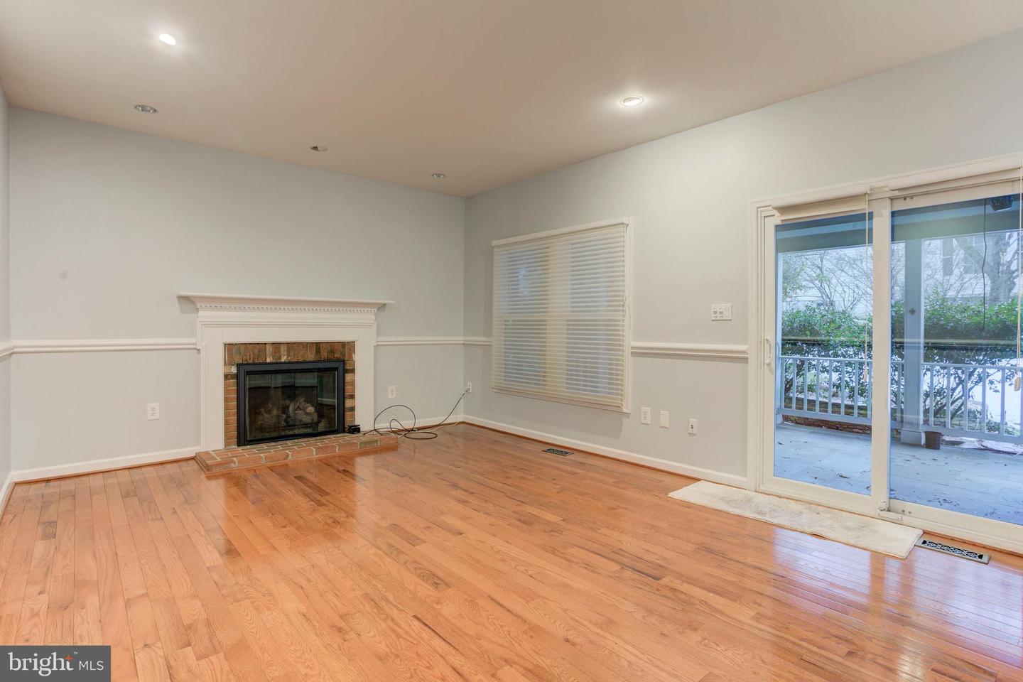 7504 MULLINGAR CT, SPRINGFIELD, Virginia 22153, 4 Bedrooms Bedrooms, ,3 BathroomsBathrooms,Residential,For sale,7504 MULLINGAR CT,VAFX2292850 MLS # VAFX2292850