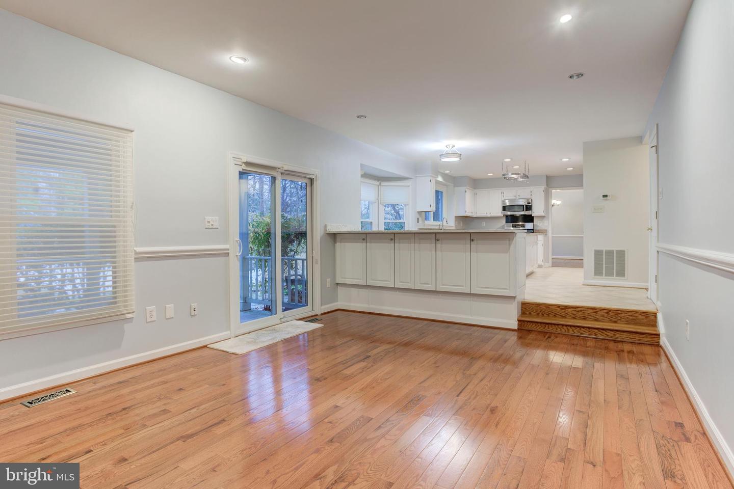 7504 MULLINGAR CT, SPRINGFIELD, Virginia 22153, 4 Bedrooms Bedrooms, ,3 BathroomsBathrooms,Residential,For sale,7504 MULLINGAR CT,VAFX2292850 MLS # VAFX2292850