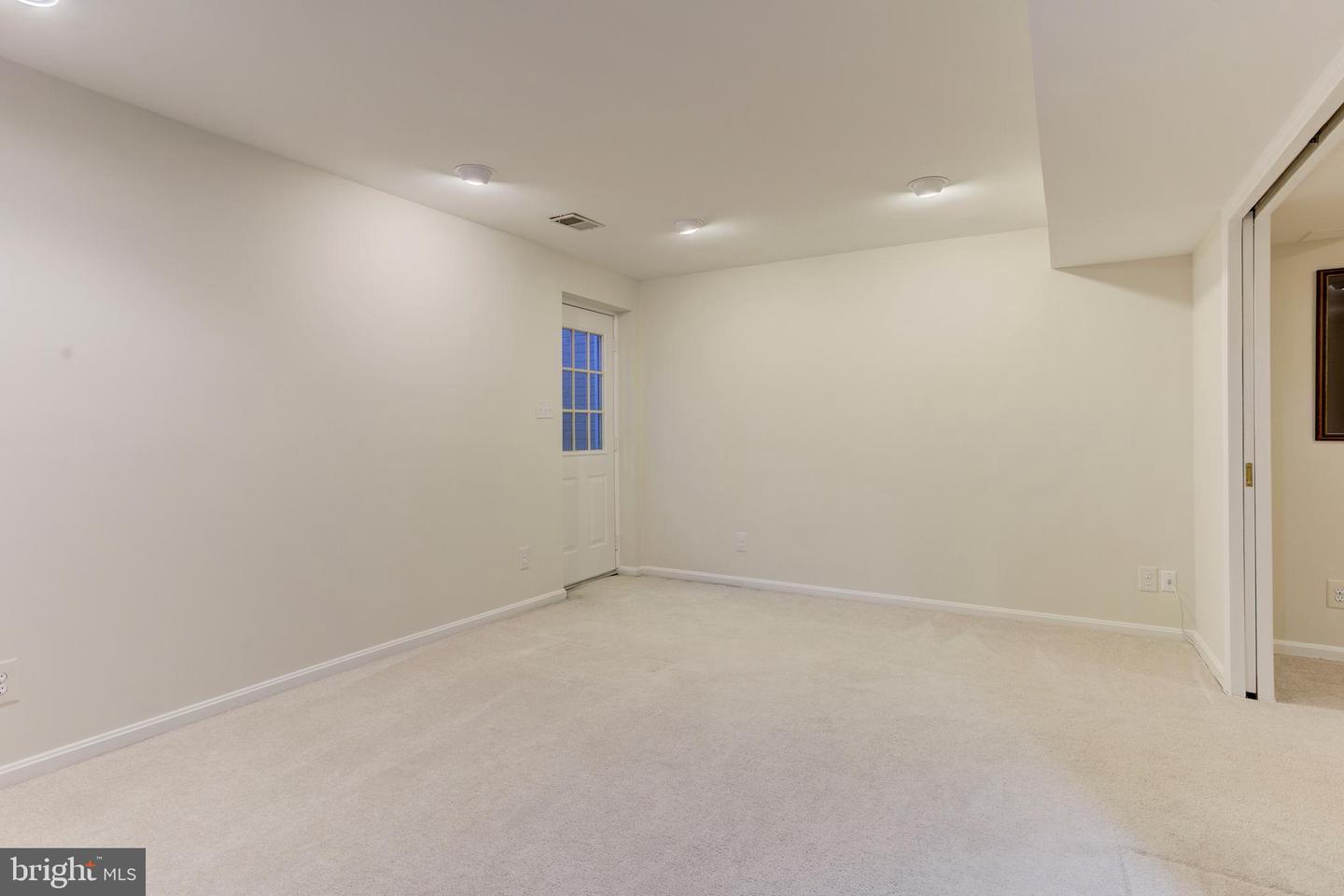 7504 MULLINGAR CT, SPRINGFIELD, Virginia 22153, 4 Bedrooms Bedrooms, ,3 BathroomsBathrooms,Residential,For sale,7504 MULLINGAR CT,VAFX2292850 MLS # VAFX2292850