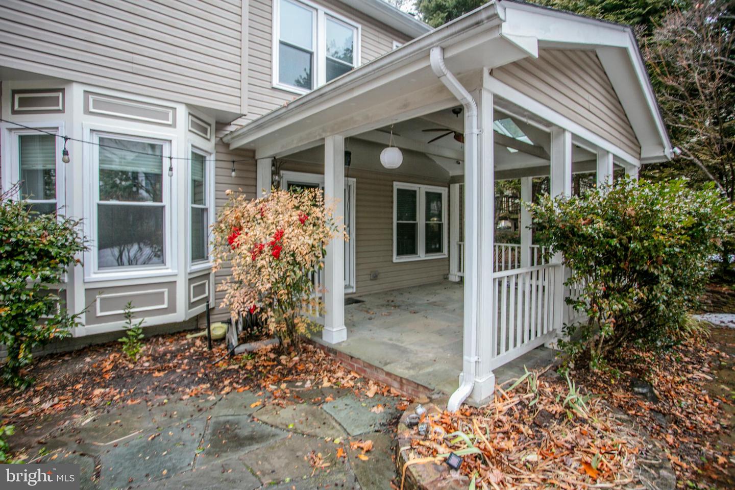 7504 MULLINGAR CT, SPRINGFIELD, Virginia 22153, 4 Bedrooms Bedrooms, ,3 BathroomsBathrooms,Residential,For sale,7504 MULLINGAR CT,VAFX2292850 MLS # VAFX2292850