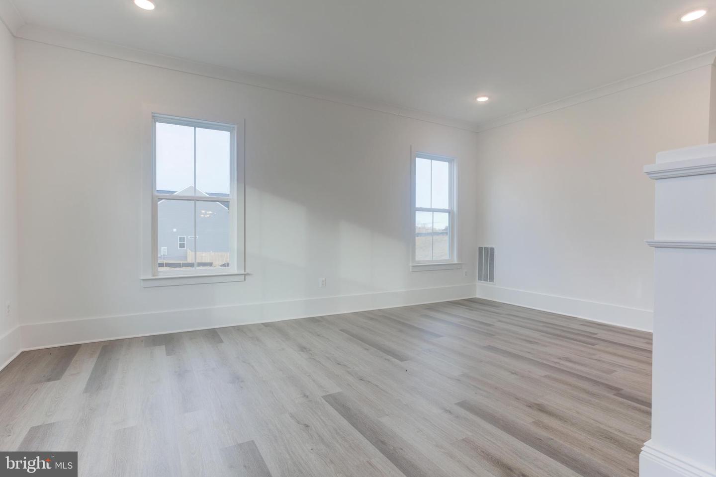 23786 INDIGO BUNTING CT, ALDIE, Virginia 20105, 5 Bedrooms Bedrooms, ,5 BathroomsBathrooms,Residential,For sale,23786 INDIGO BUNTING CT,VALO2116768 MLS # VALO2116768