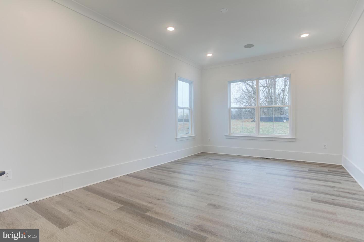 23786 INDIGO BUNTING CT, ALDIE, Virginia 20105, 5 Bedrooms Bedrooms, ,5 BathroomsBathrooms,Residential,For sale,23786 INDIGO BUNTING CT,VALO2116768 MLS # VALO2116768