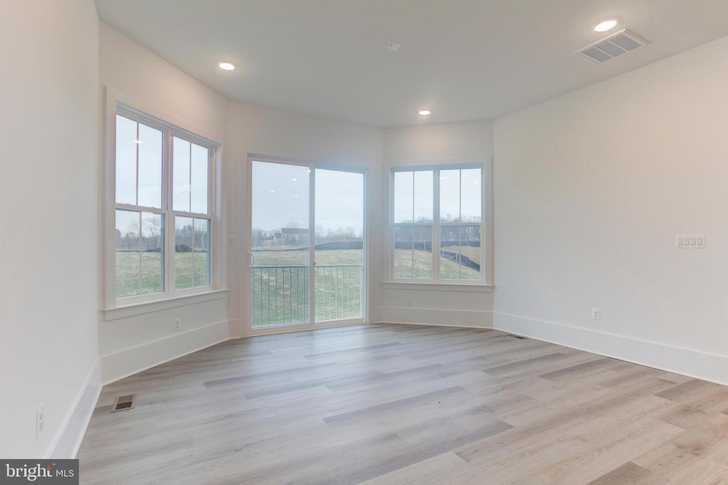 23786 INDIGO BUNTING CT, ALDIE, Virginia 20105, 5 Bedrooms Bedrooms, ,5 BathroomsBathrooms,Residential,For sale,23786 INDIGO BUNTING CT,VALO2116768 MLS # VALO2116768