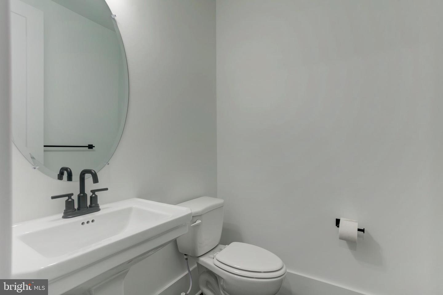 23786 INDIGO BUNTING CT, ALDIE, Virginia 20105, 5 Bedrooms Bedrooms, ,5 BathroomsBathrooms,Residential,For sale,23786 INDIGO BUNTING CT,VALO2116768 MLS # VALO2116768