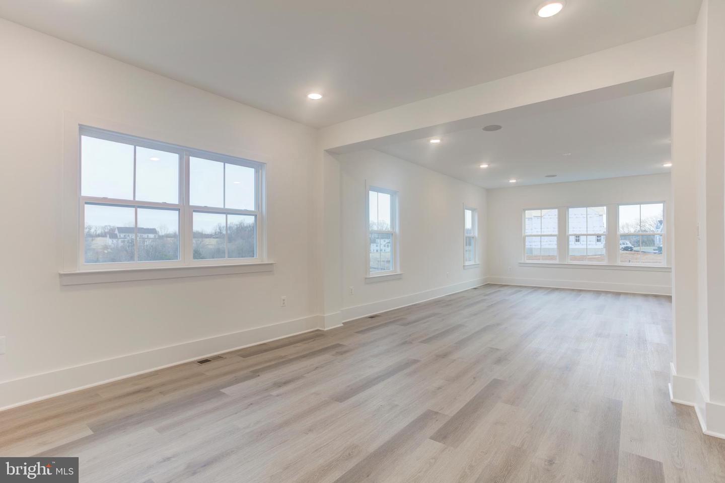 23786 INDIGO BUNTING CT, ALDIE, Virginia 20105, 5 Bedrooms Bedrooms, ,5 BathroomsBathrooms,Residential,For sale,23786 INDIGO BUNTING CT,VALO2116768 MLS # VALO2116768