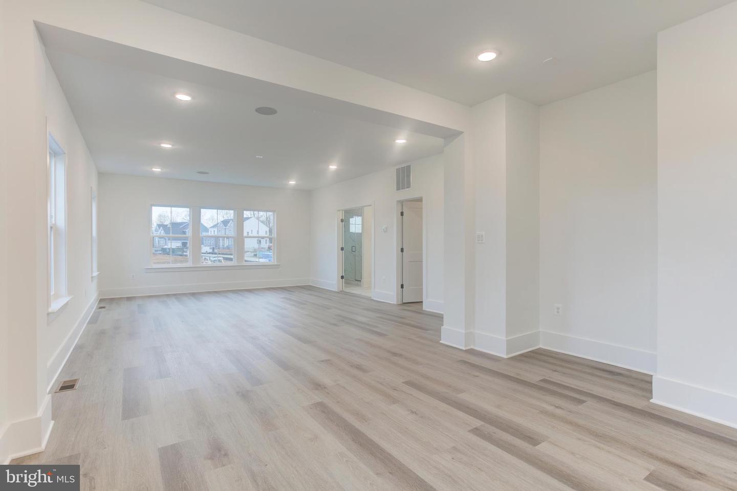 23786 INDIGO BUNTING CT, ALDIE, Virginia 20105, 5 Bedrooms Bedrooms, ,5 BathroomsBathrooms,Residential,For sale,23786 INDIGO BUNTING CT,VALO2116768 MLS # VALO2116768