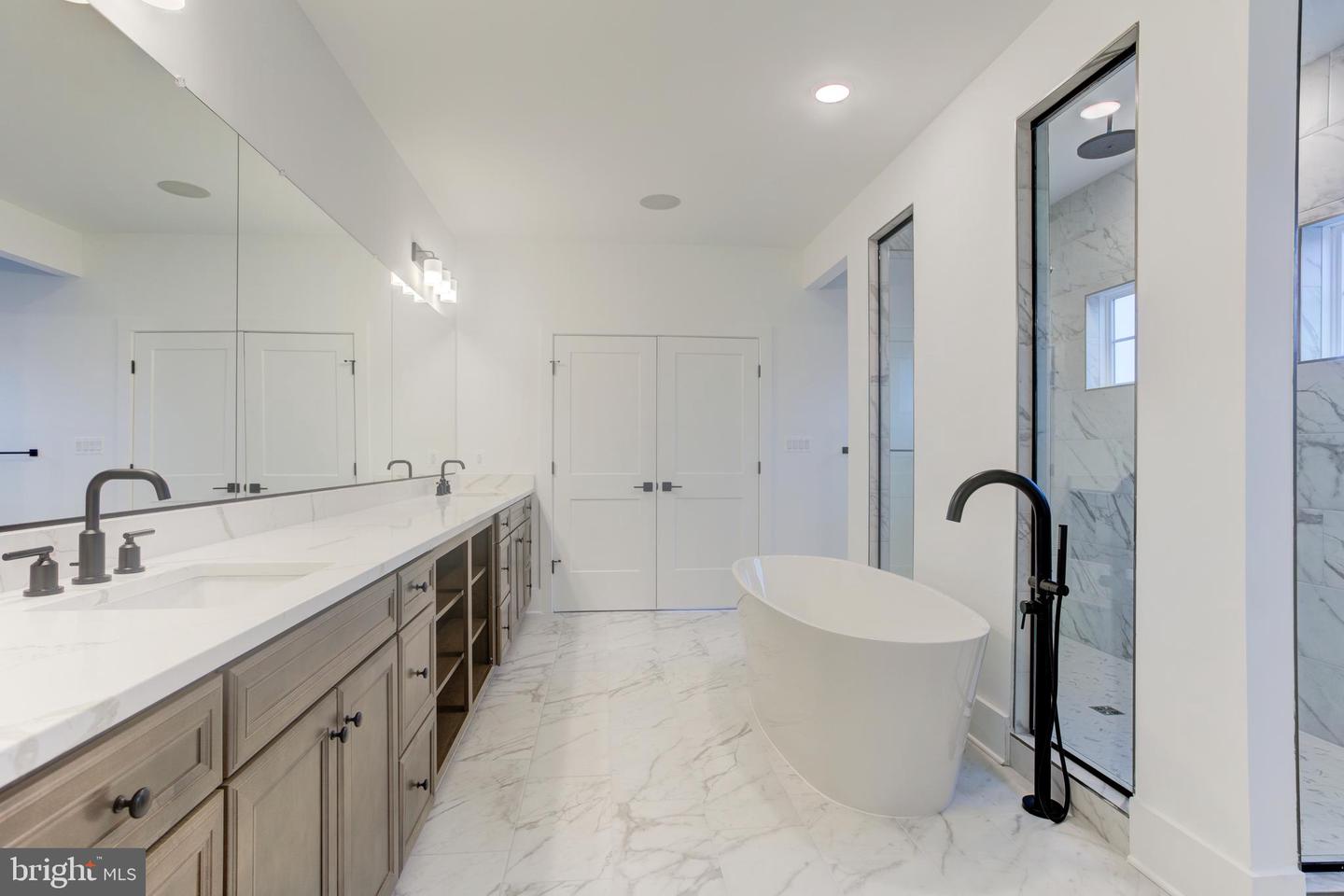 23786 INDIGO BUNTING CT, ALDIE, Virginia 20105, 5 Bedrooms Bedrooms, ,5 BathroomsBathrooms,Residential,For sale,23786 INDIGO BUNTING CT,VALO2116768 MLS # VALO2116768