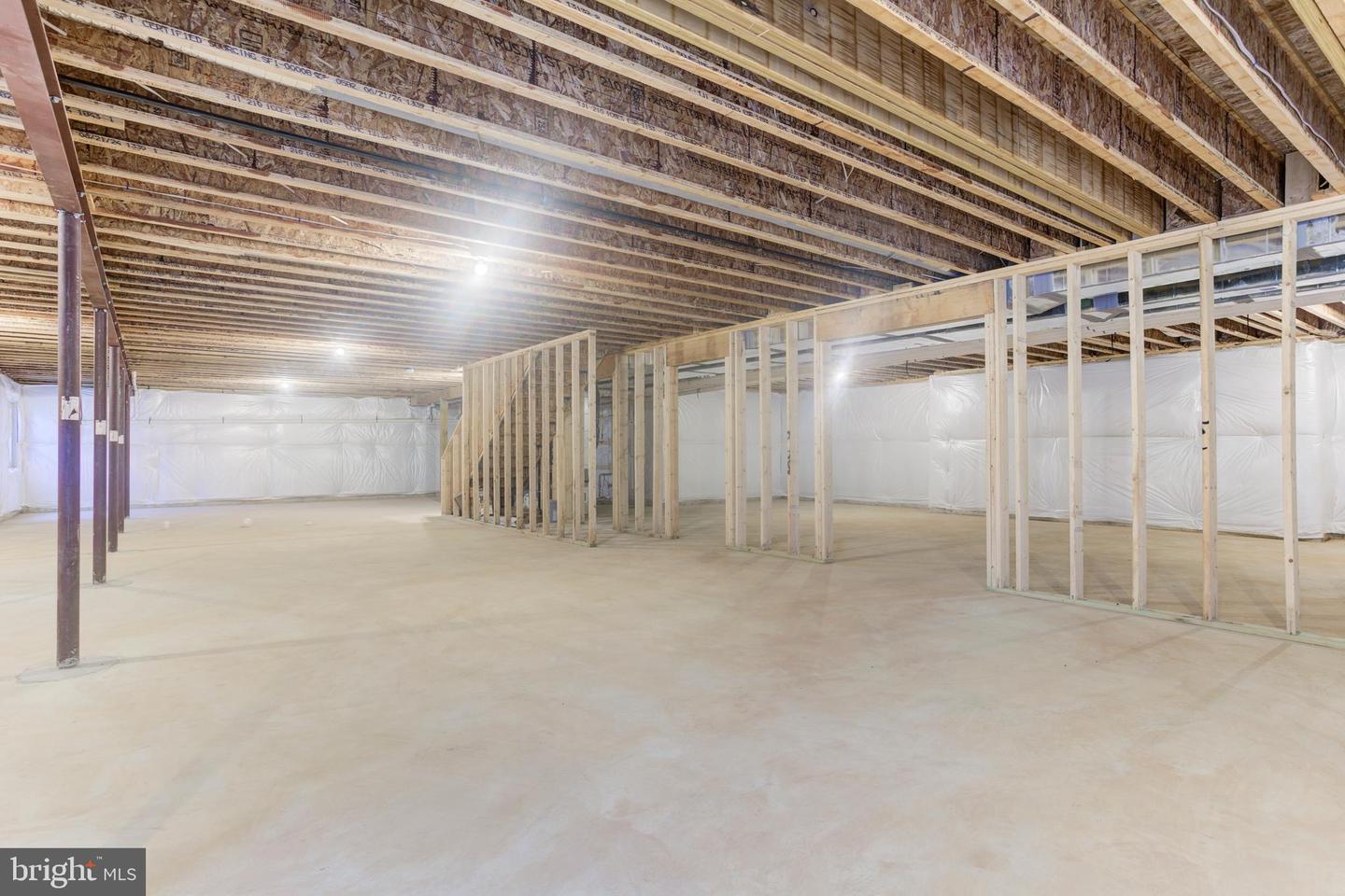 23786 INDIGO BUNTING CT, ALDIE, Virginia 20105, 5 Bedrooms Bedrooms, ,5 BathroomsBathrooms,Residential,For sale,23786 INDIGO BUNTING CT,VALO2116768 MLS # VALO2116768