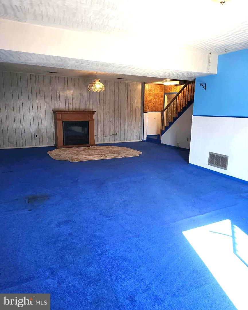 2109 S LOWELL ST, ARLINGTON, Virginia 22204, 4 Bedrooms Bedrooms, ,3 BathroomsBathrooms,Residential,For sale,2109 S LOWELL ST,VAAR2069326 MLS # VAAR2069326