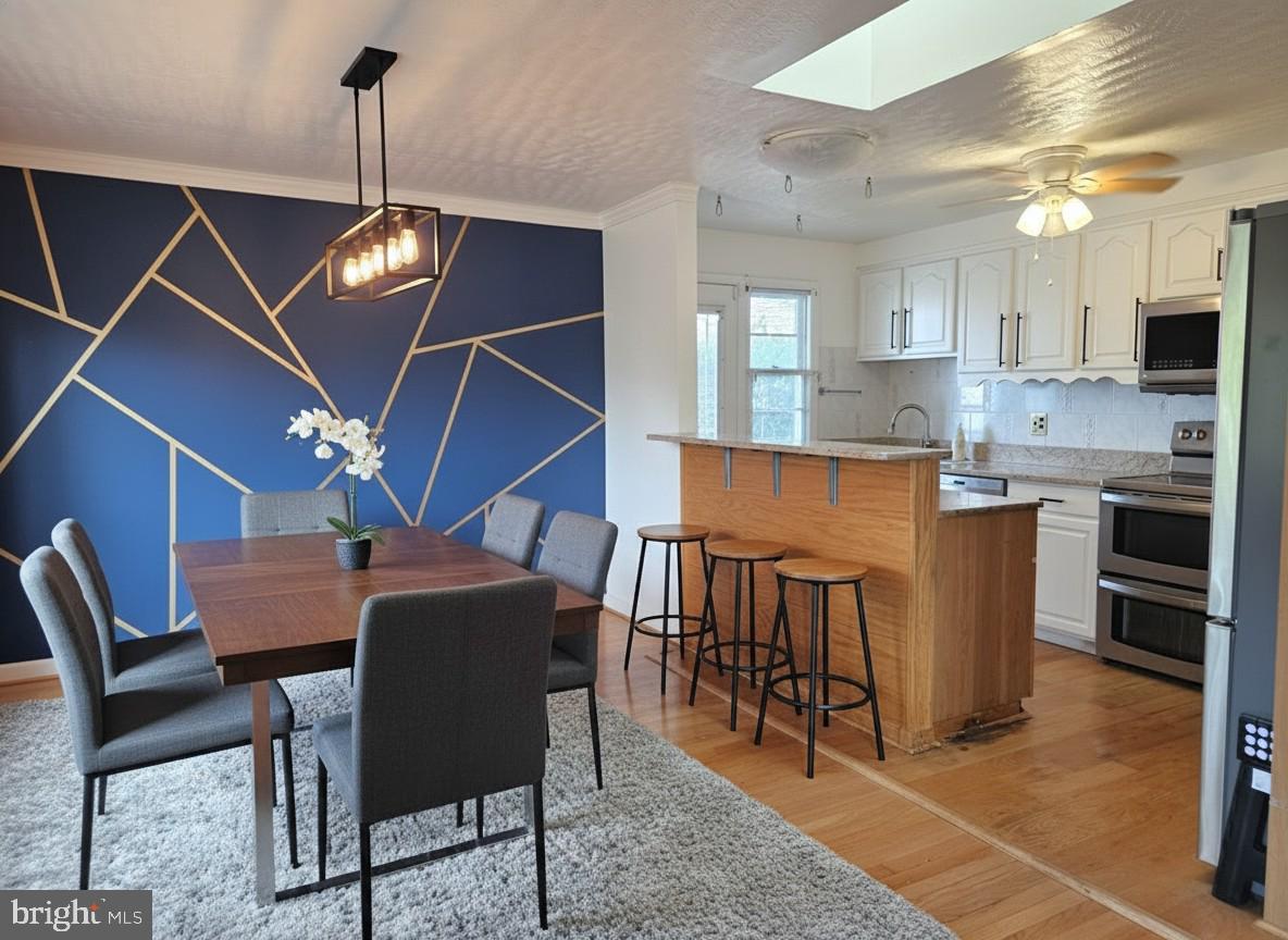 2109 S LOWELL ST, ARLINGTON, Virginia 22204, 4 Bedrooms Bedrooms, ,3 BathroomsBathrooms,Residential,For sale,2109 S LOWELL ST,VAAR2069326 MLS # VAAR2069326